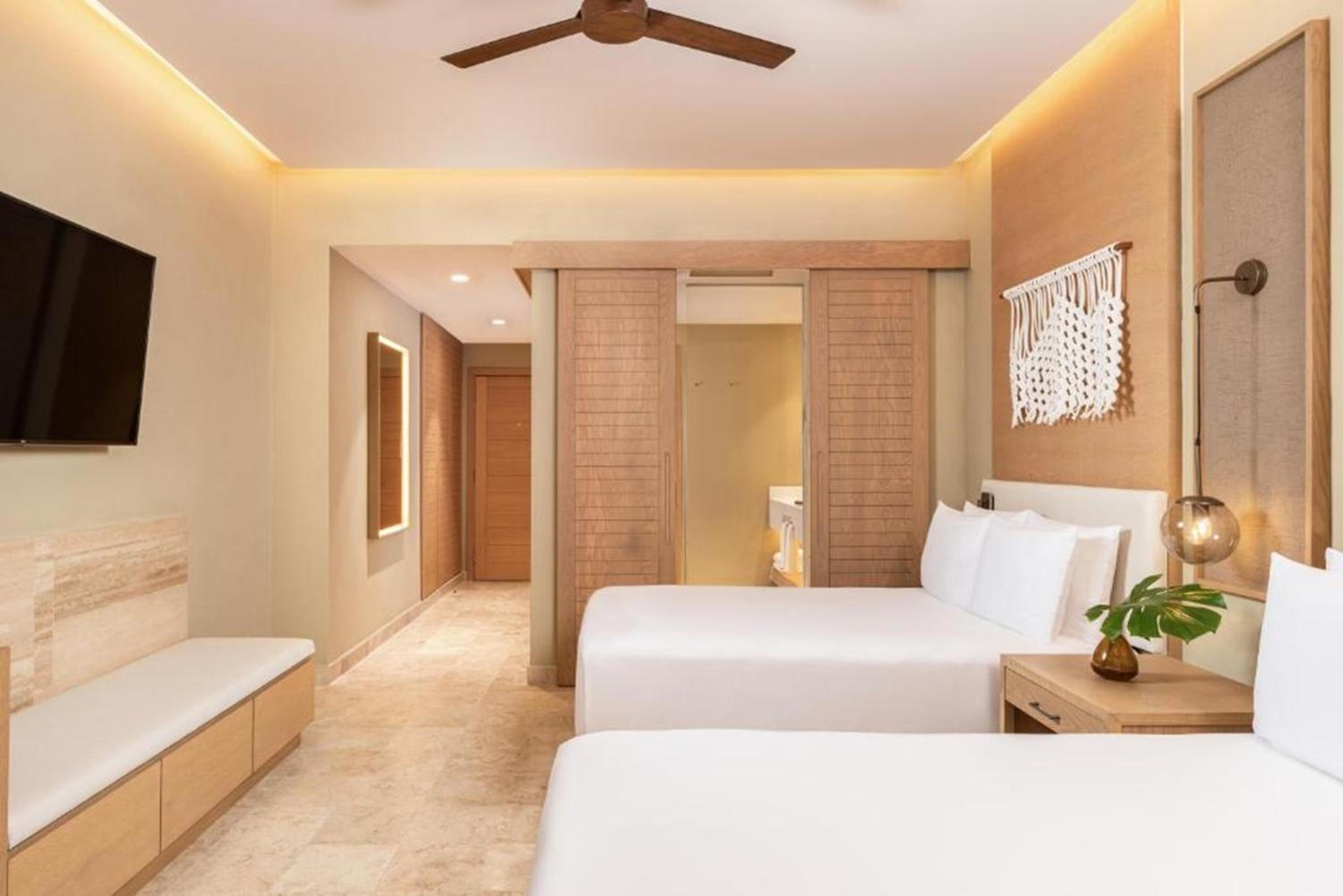 Junior Suite, Double Bed, Ocean Front