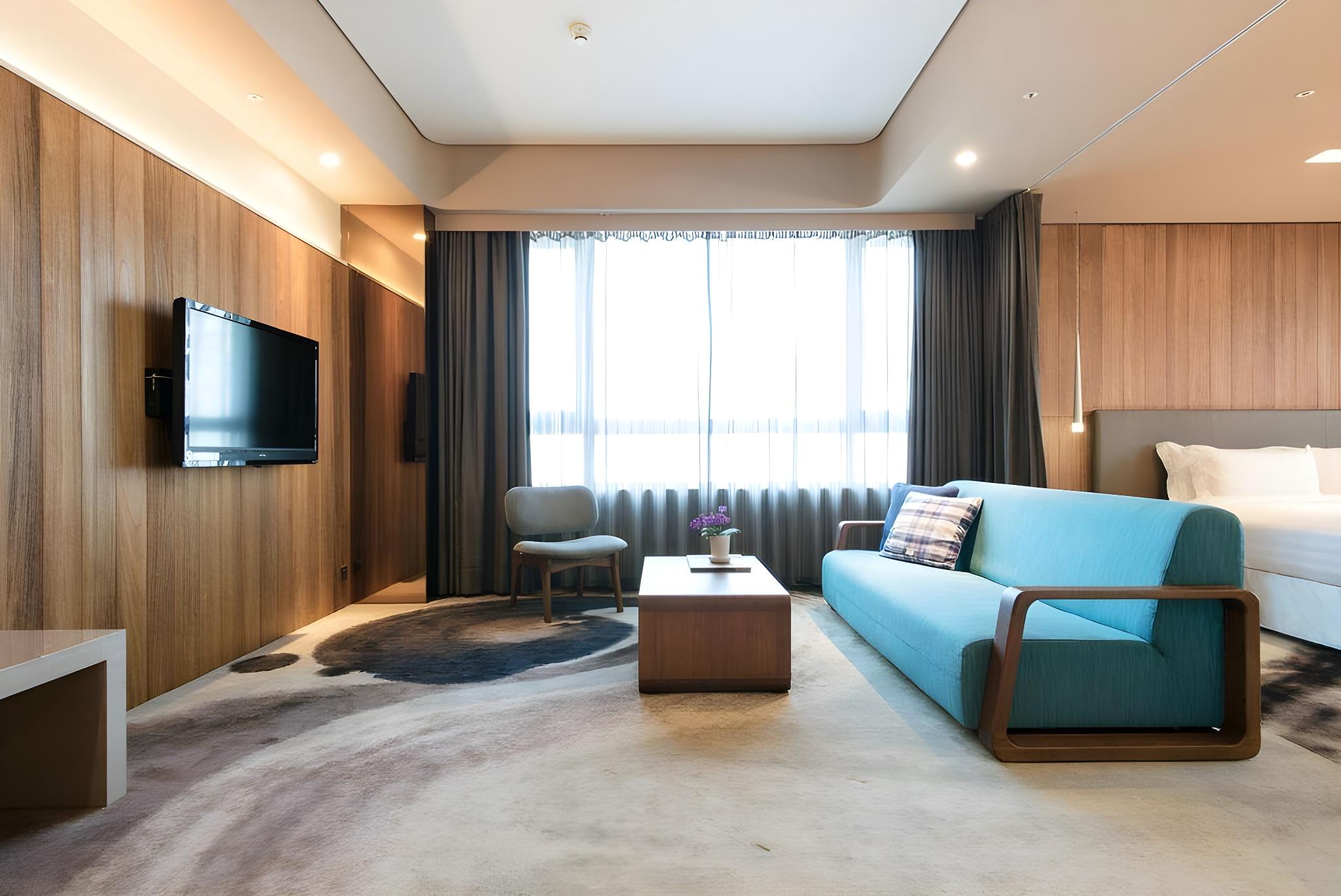 Pure, Marvelous, King Bed