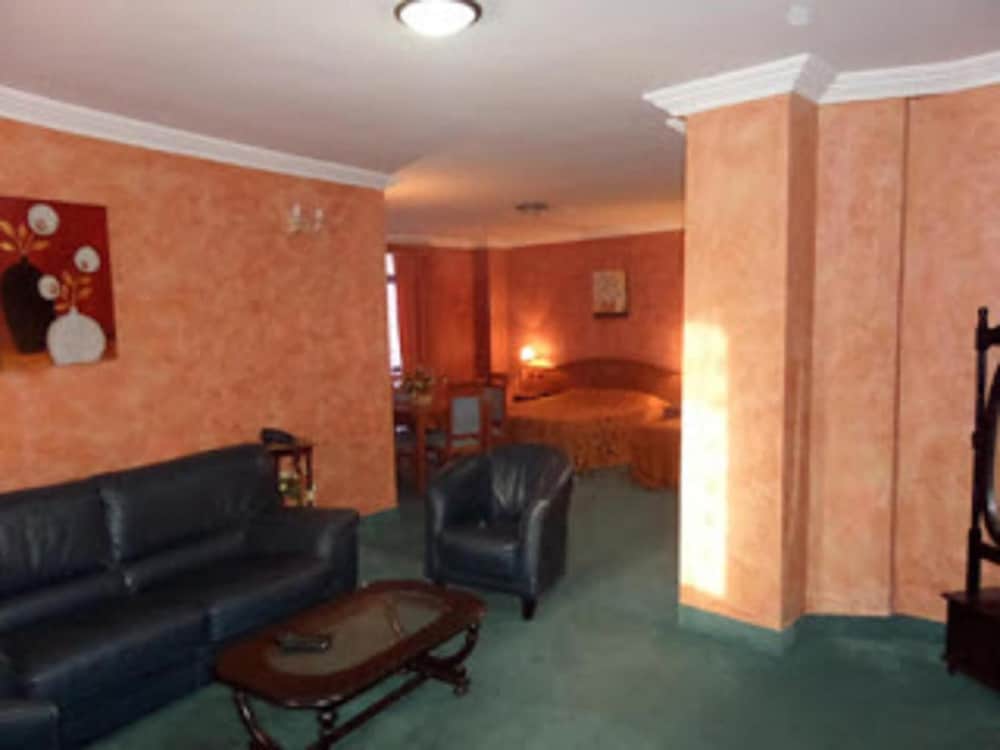 Hotel Zidane 12/48