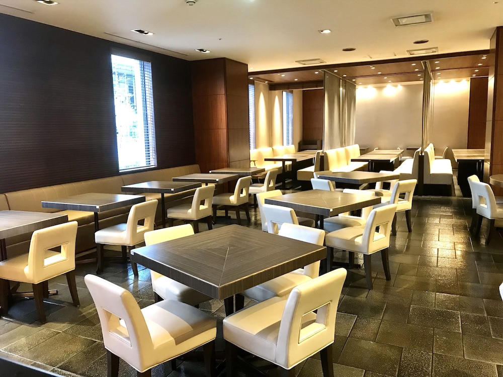 Cypresss Hotel Nagoya - Eki Mae 52/62