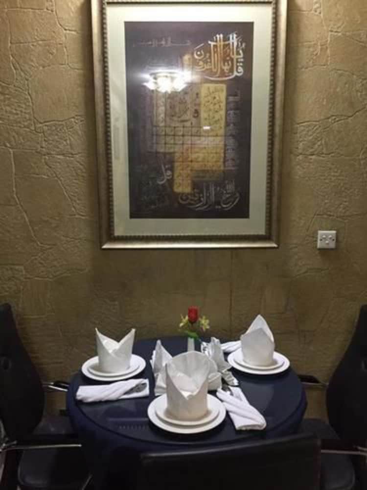 Ashiana Hotel 15/27
