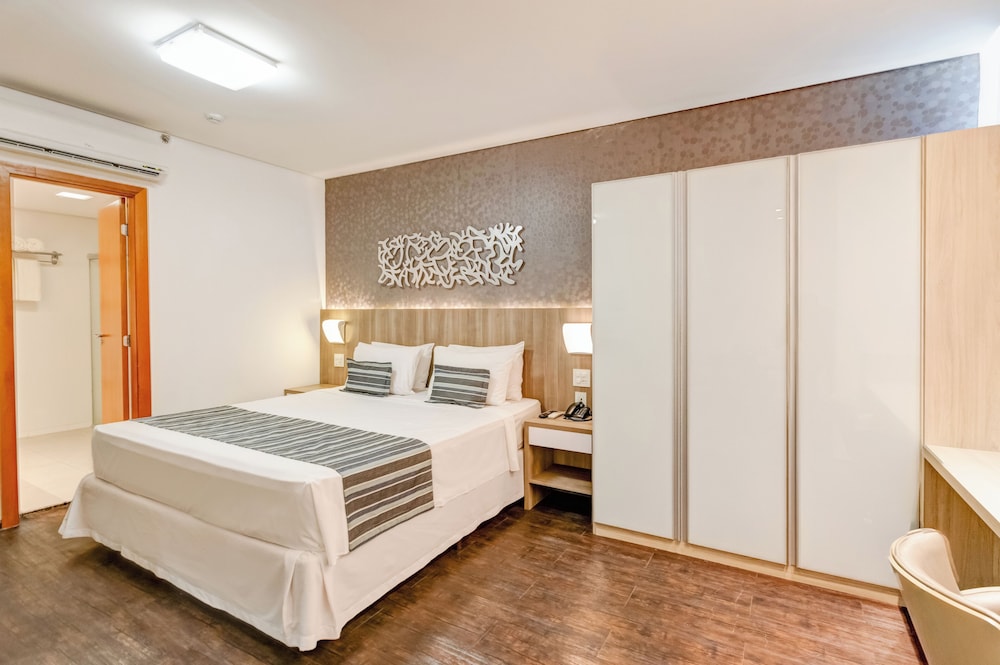 LUXURY, SUITE, JETTED TUB