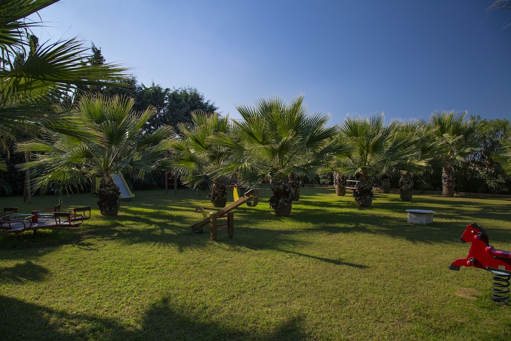 Samaina Inn Hotel 49/50