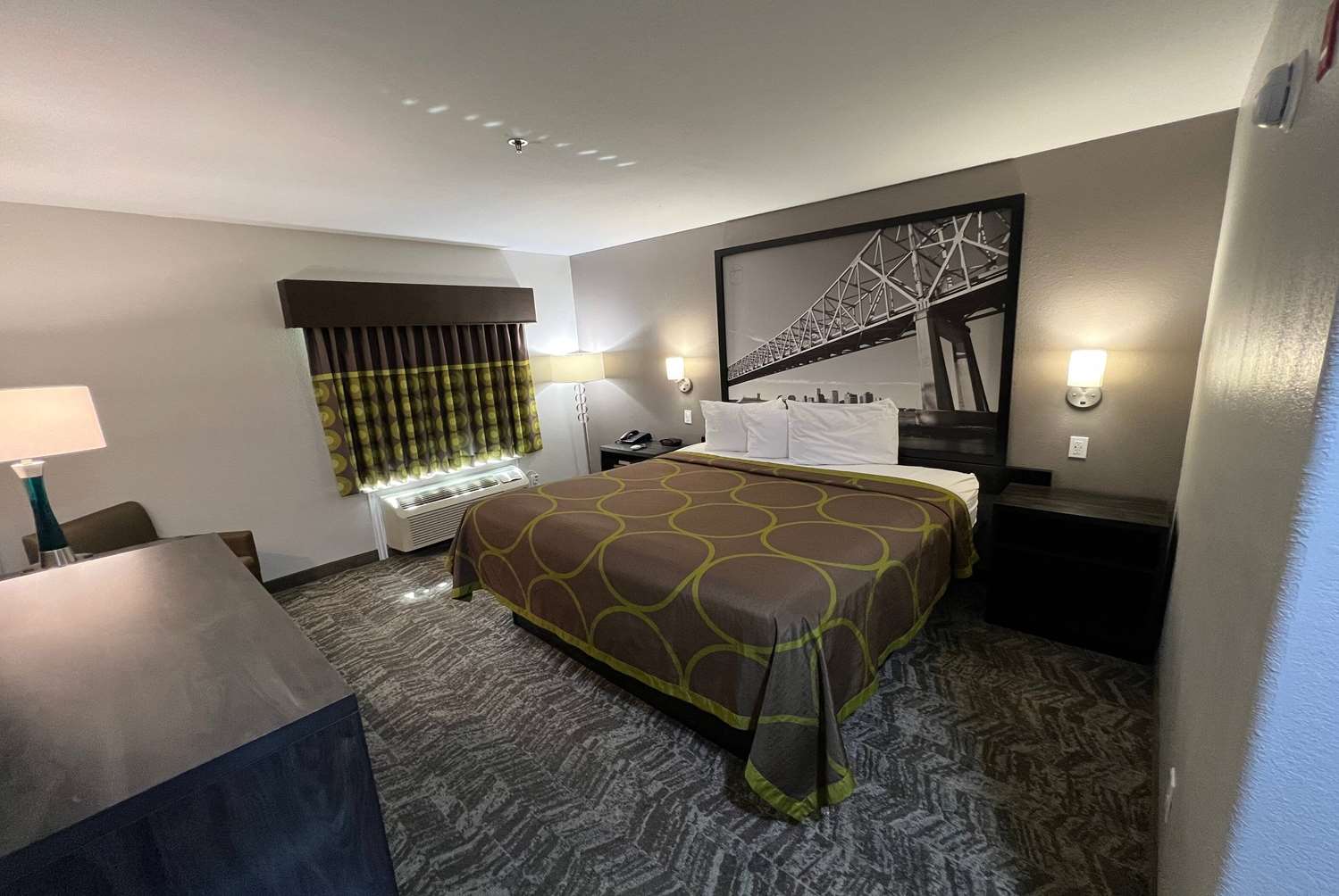 Super 8 By Wyndham Lake Charles Sulphur 15/56