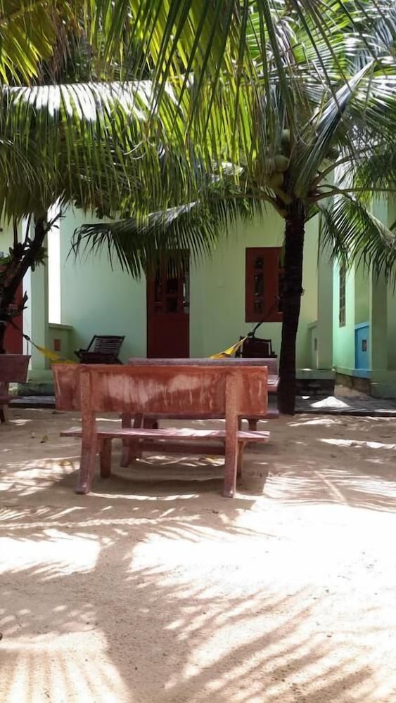 Cocosand Hotel 35/41