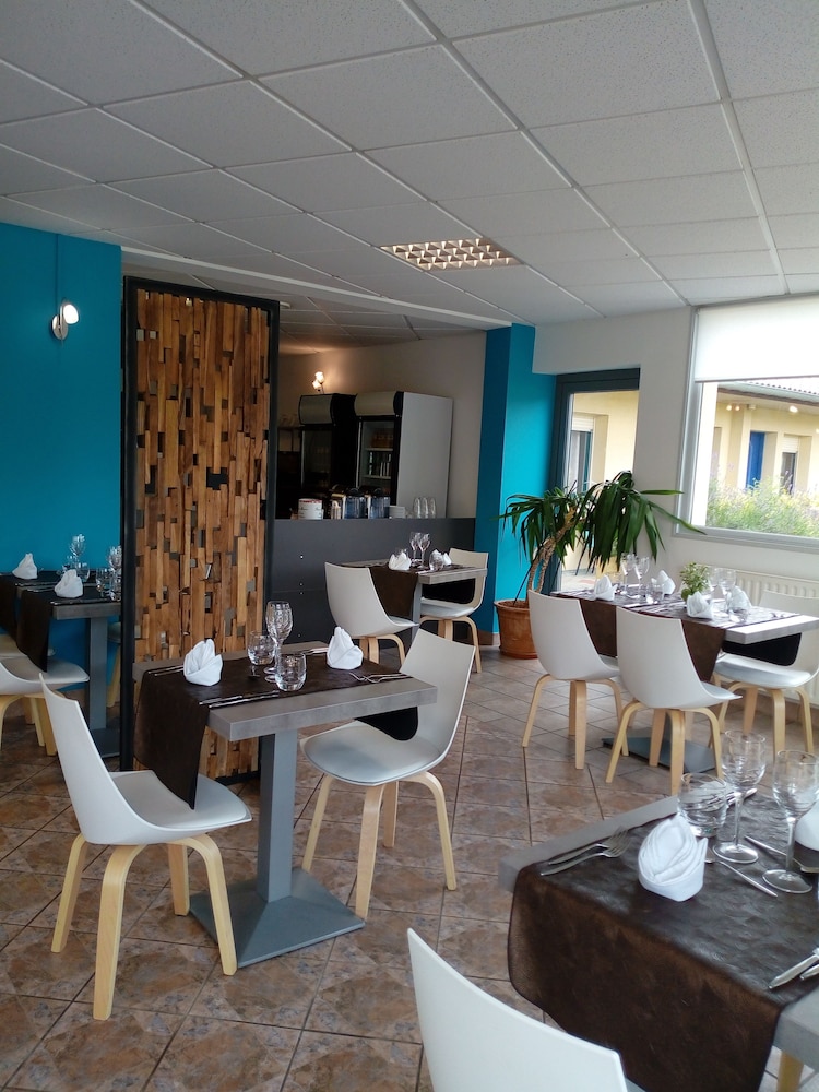 HOTEL LA HAIE DES VIGNES 51/68