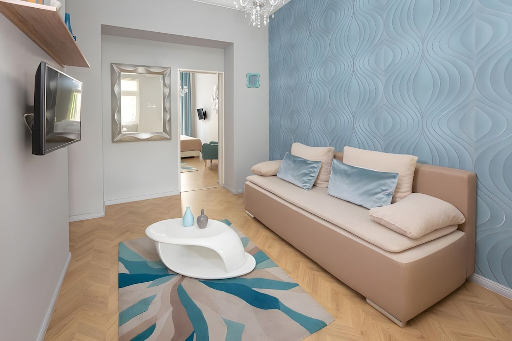Butik Art Hotel 67/79