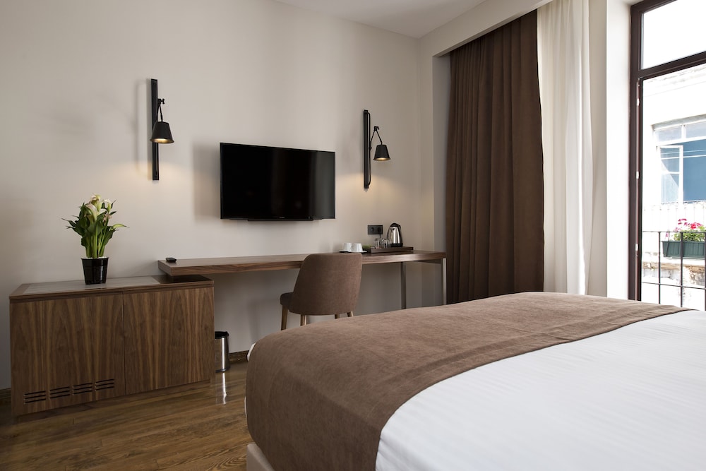 Snog Rooms & Suites 13/23