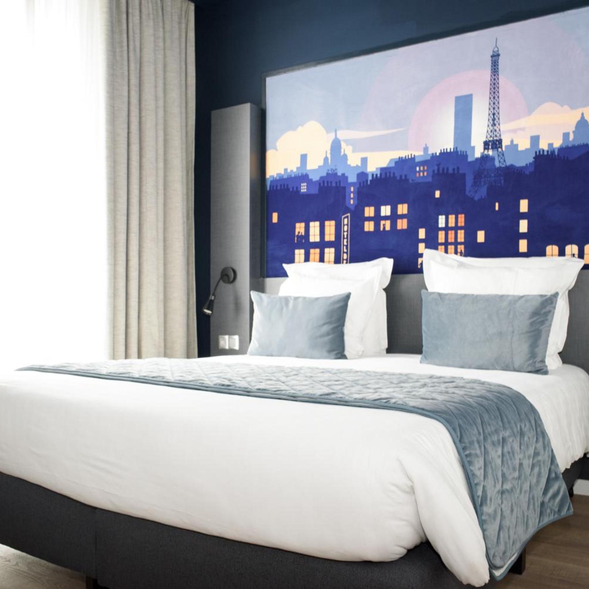 SUPERIOR, KING BED