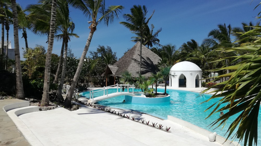 Sun Palm Beach Resort 41/50