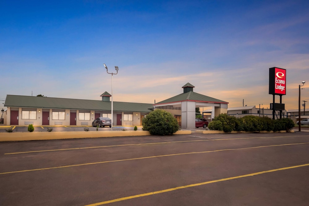 Econo Lodge Childress, TX 41/51