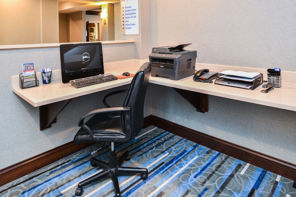 Holiday Inn Express And Suites York 39/43