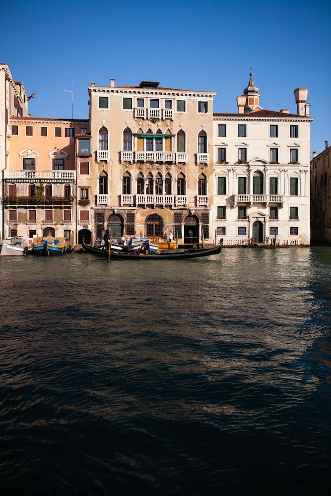 Locanda Ai Santi Apostoli 39/50