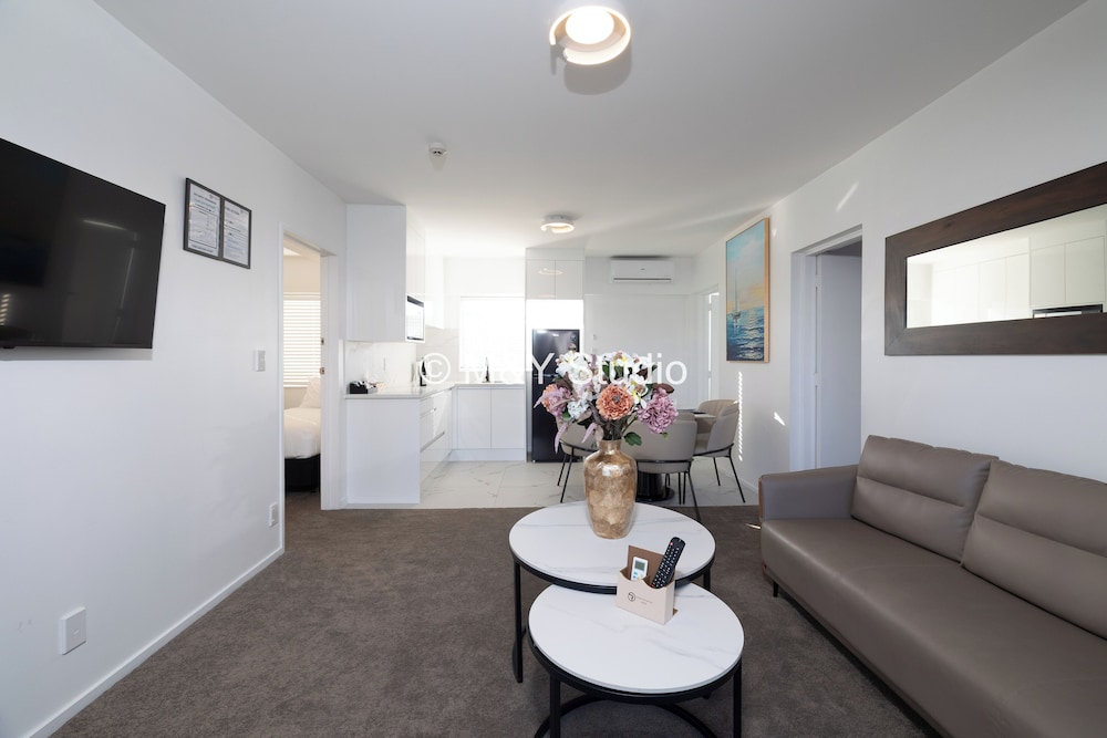 The Riccarton 25/50