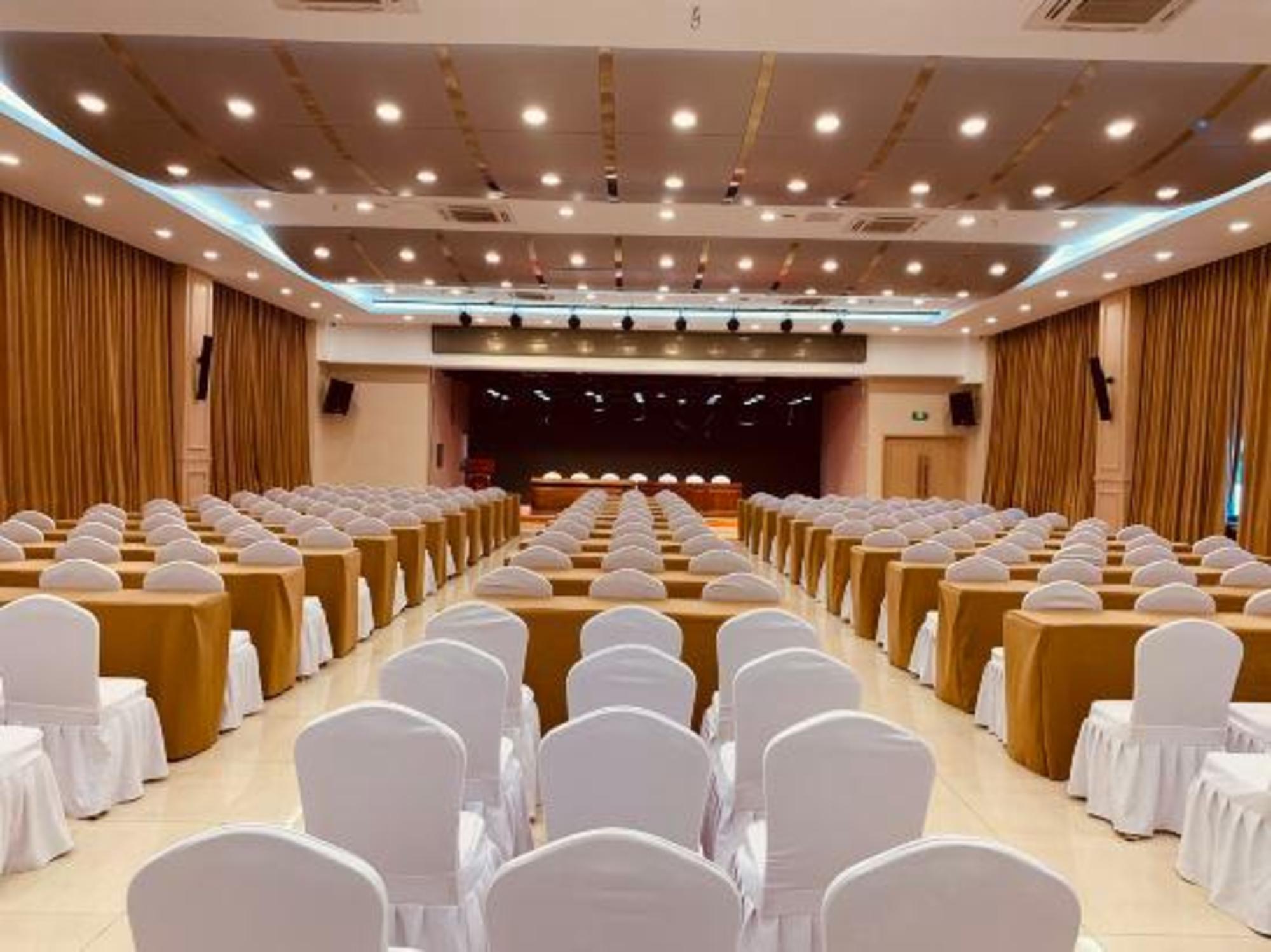 Vienna International Hotel (Beijing Qingyuan Road Metro Station) 26/33
