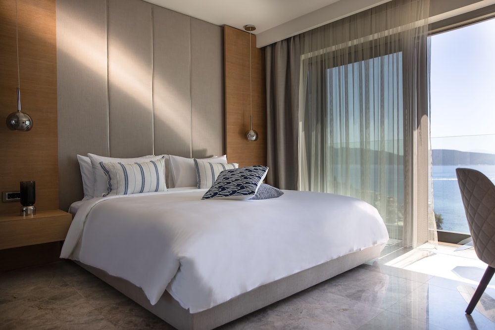 Suite, 2 Queen Beds, Sea View