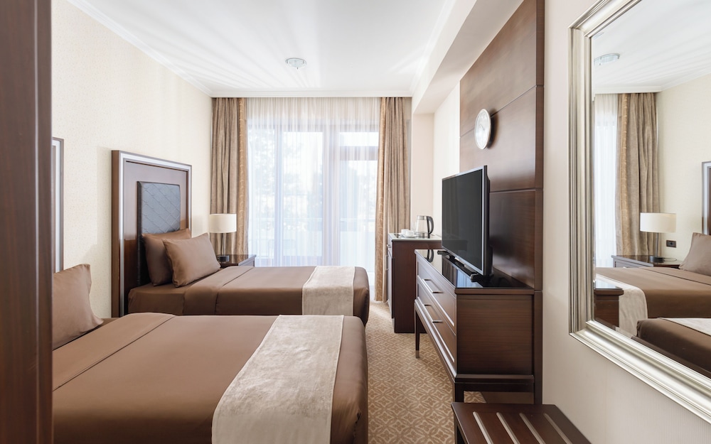 Standard, Twin Beds, Chinar Hotel & Spa 6/8