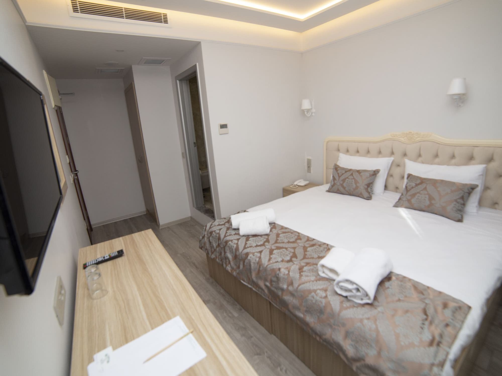 Room at HHK Hotel Downtown, ISTANBUL