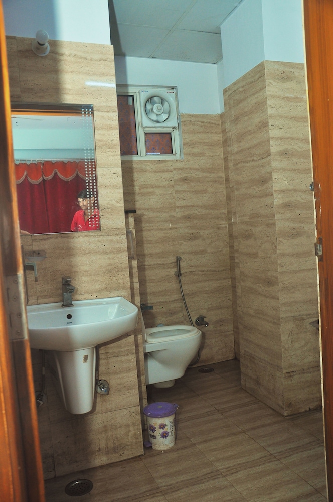 Hotel Thikana Palace 30/50