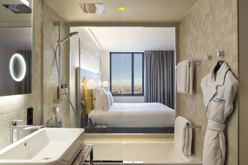 Pullman Paris Montparnasse 64/64
