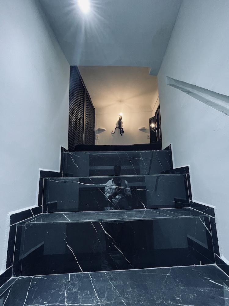 リヤド 144 写真1