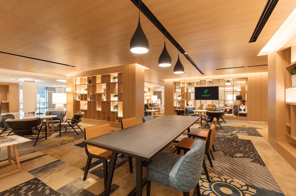 Holiday Inn Bangkok Hotel 59/76