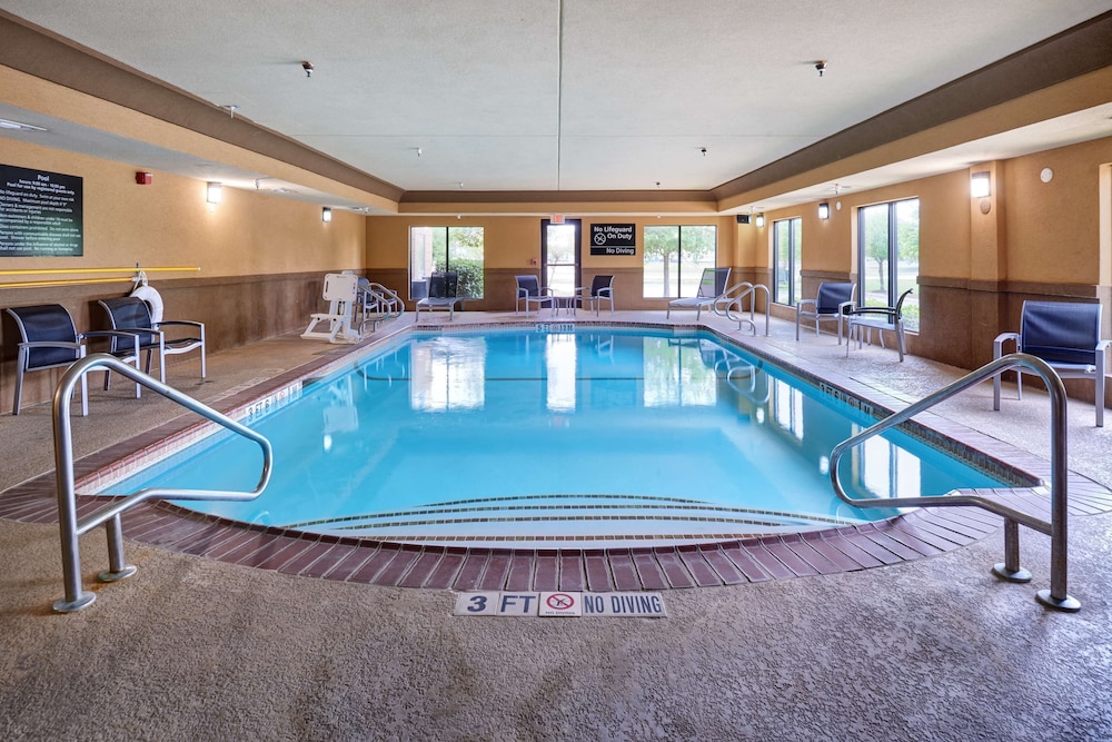 Hampton Inn & Suites Austin South/Buda 19/39