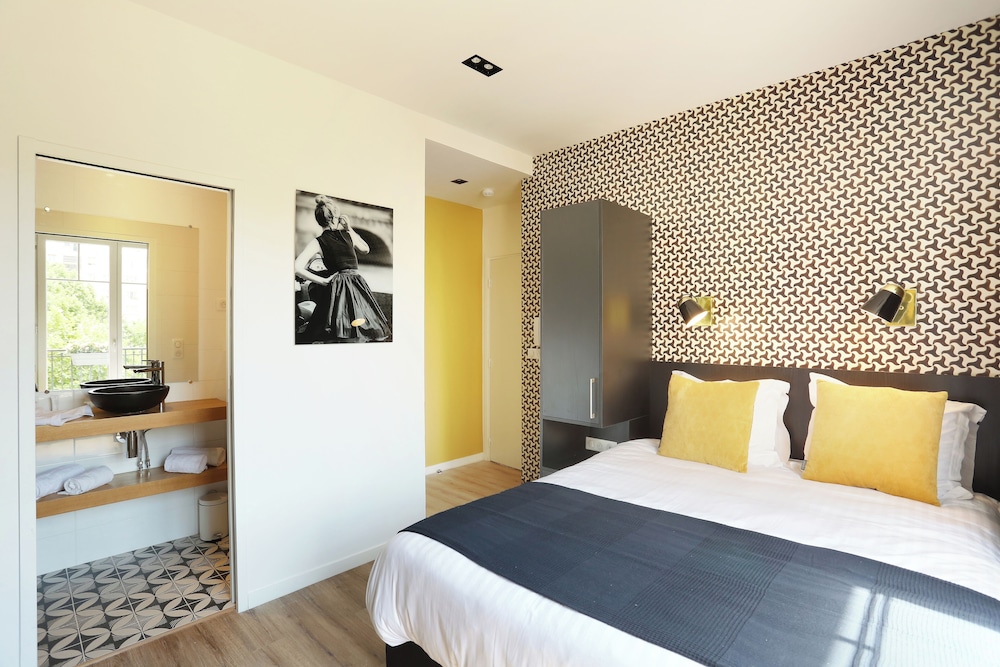 Short Stay Group Eiffel Village Serviced Apartments 7/50