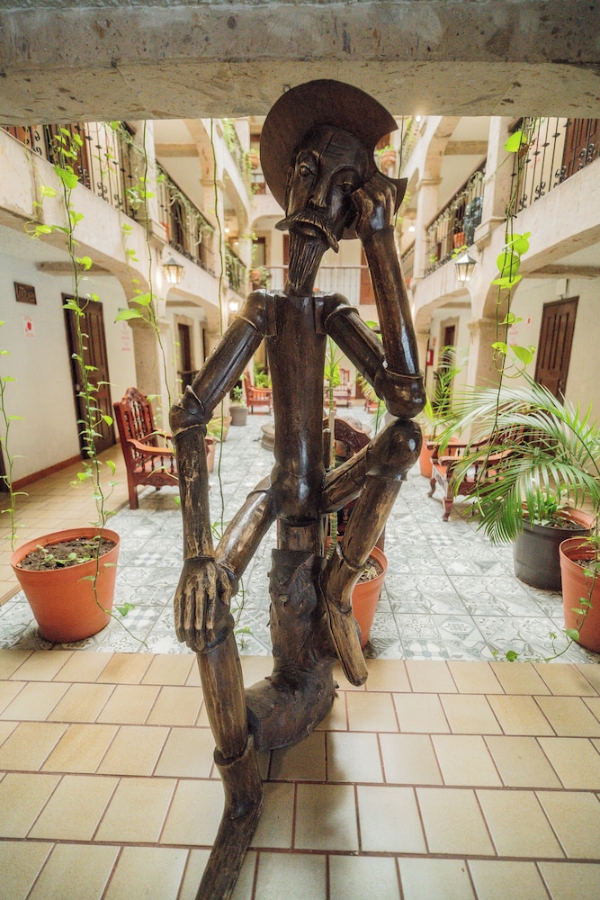 Hotel Don Quijote Plaza 17/58
