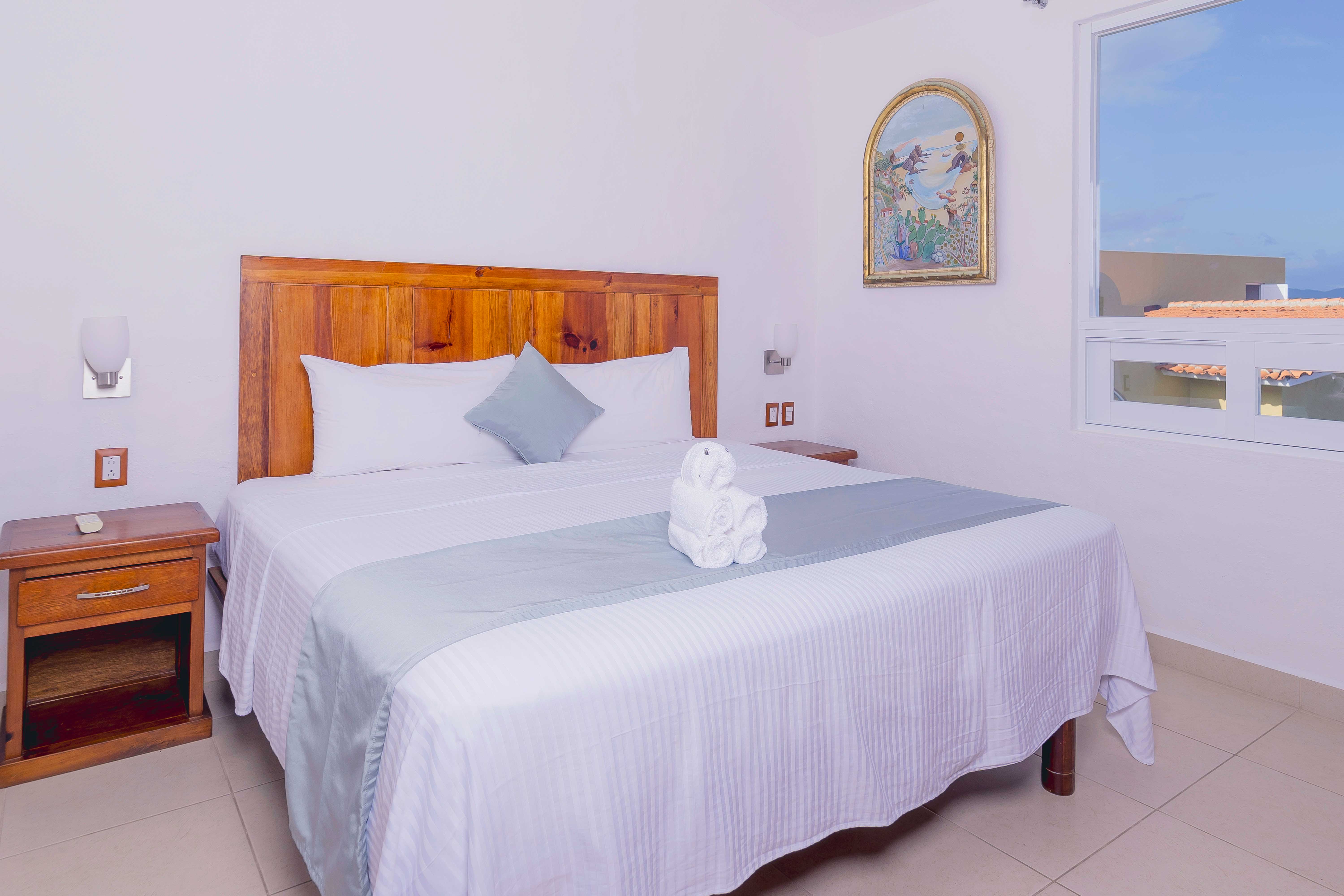3 Bedrooms, House