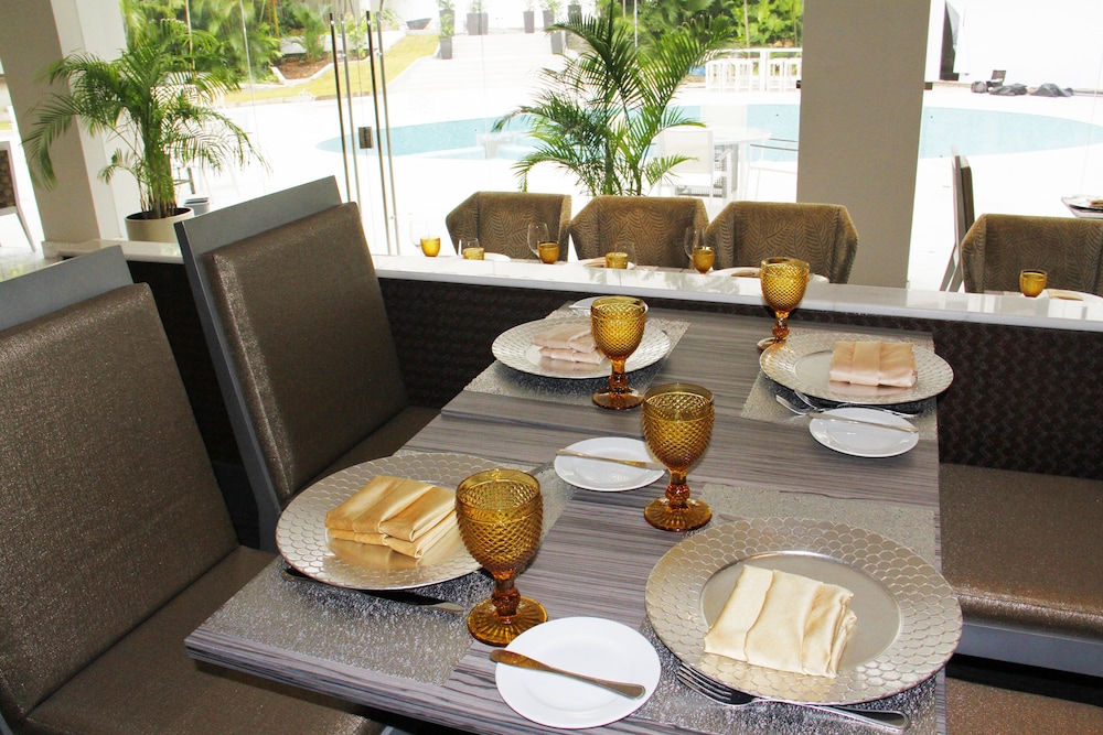 Renaissance Panama City Hotel 35/50