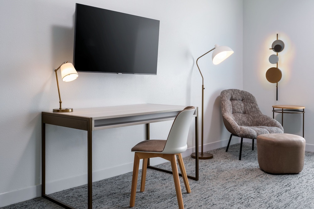 Towneplace Suites by Marriott Brunswick 18/24
