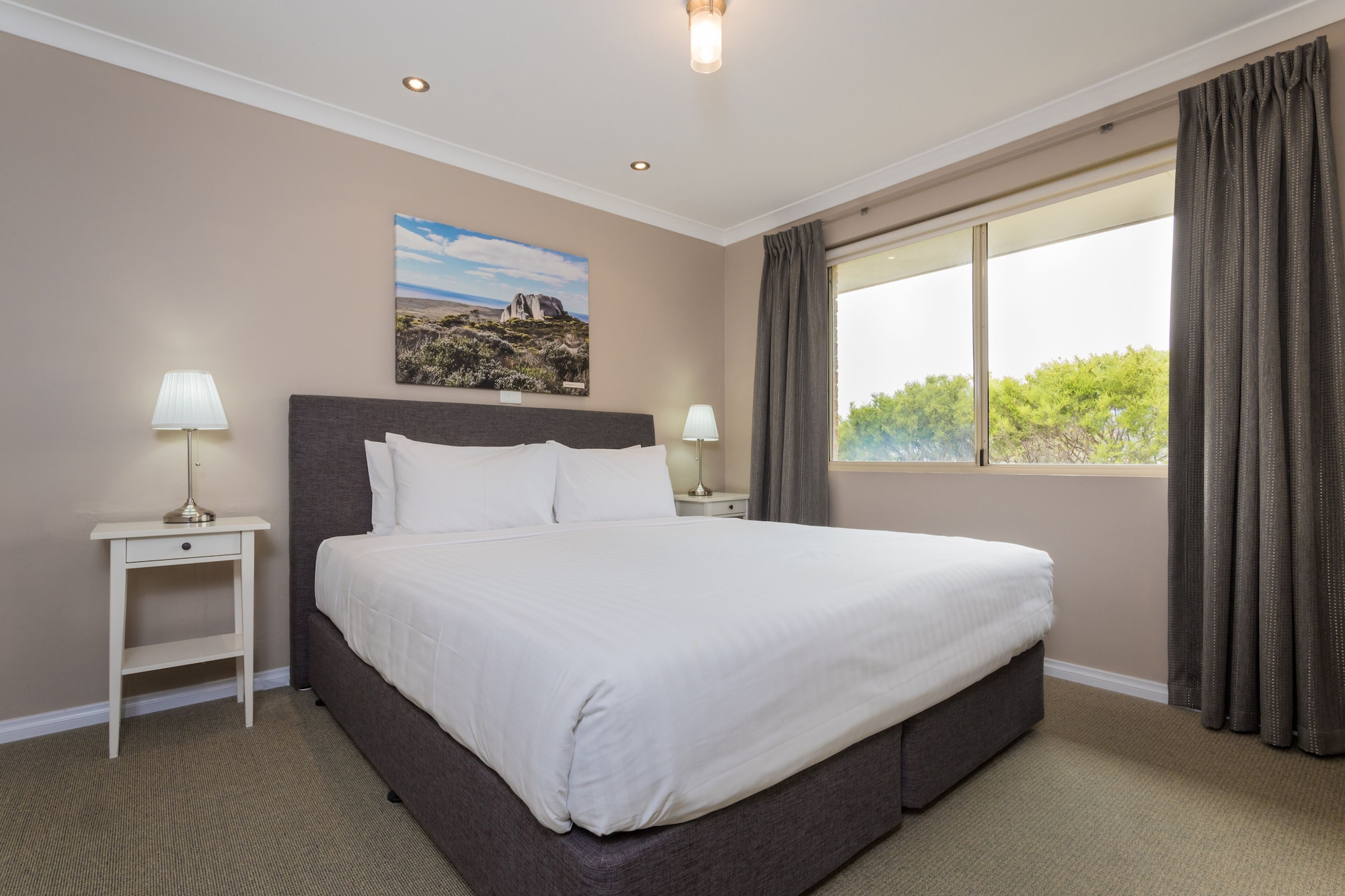 2 Bedrooms, Spa, Apartment, Queen and Twin Beds