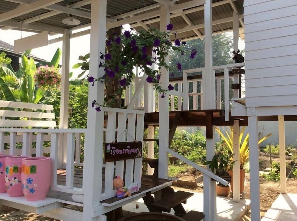 Baan Chompoo Homestay 23/35