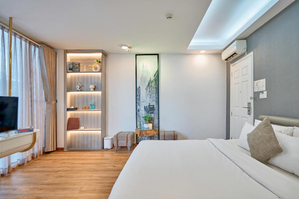 Deluxe, Queen Bed
