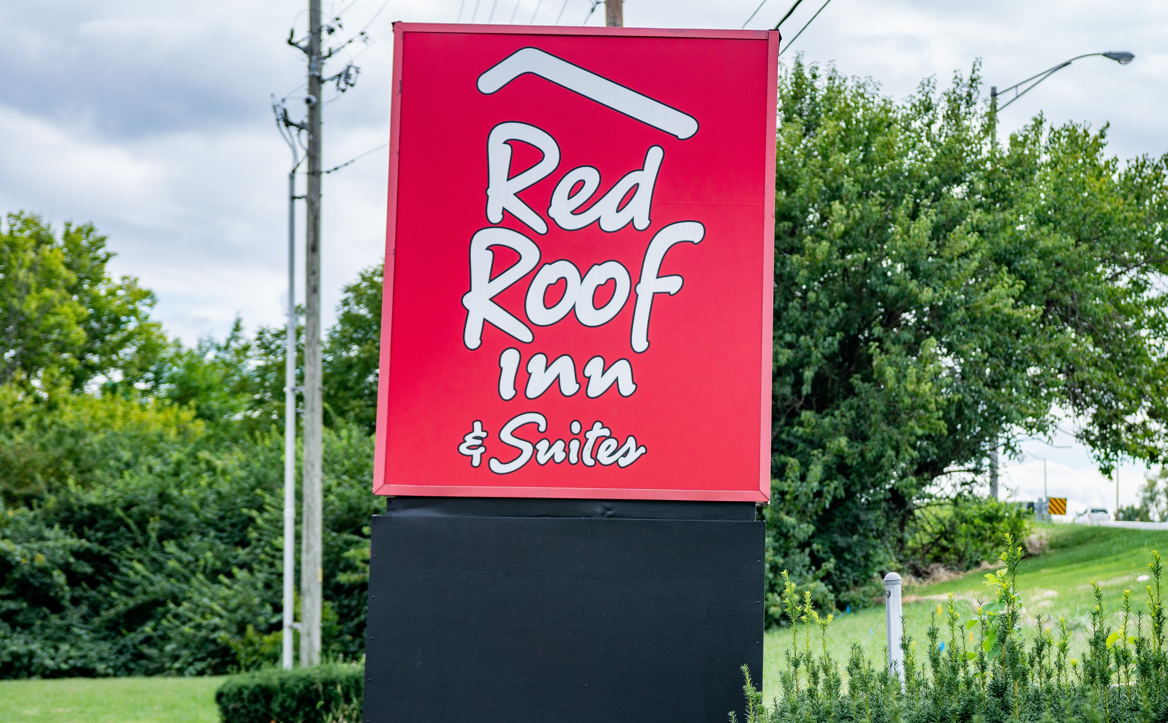 Red Roof Inn and Suites Indianapolis Airport 3/46