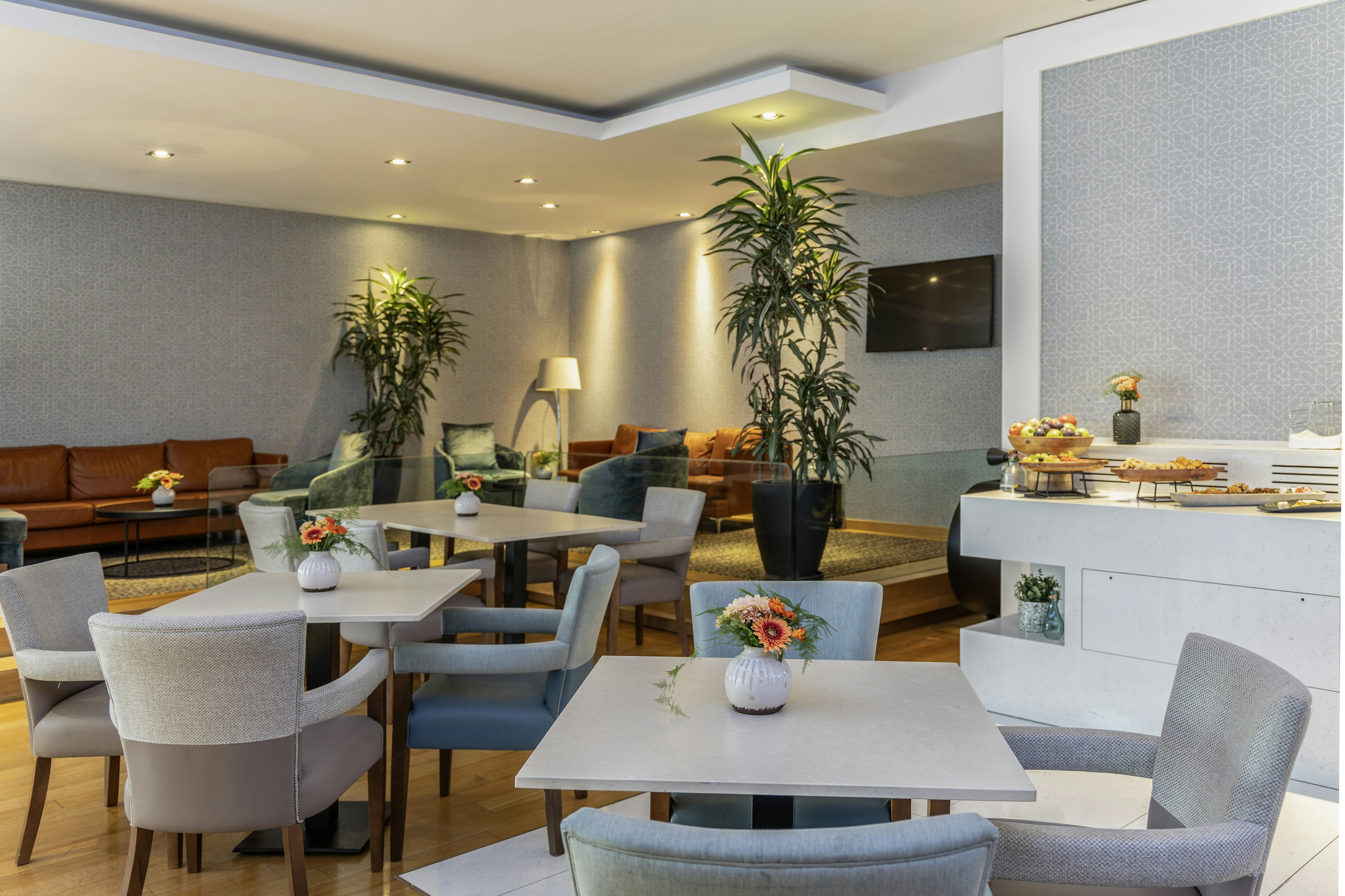 Hilton Nicosia 55/77