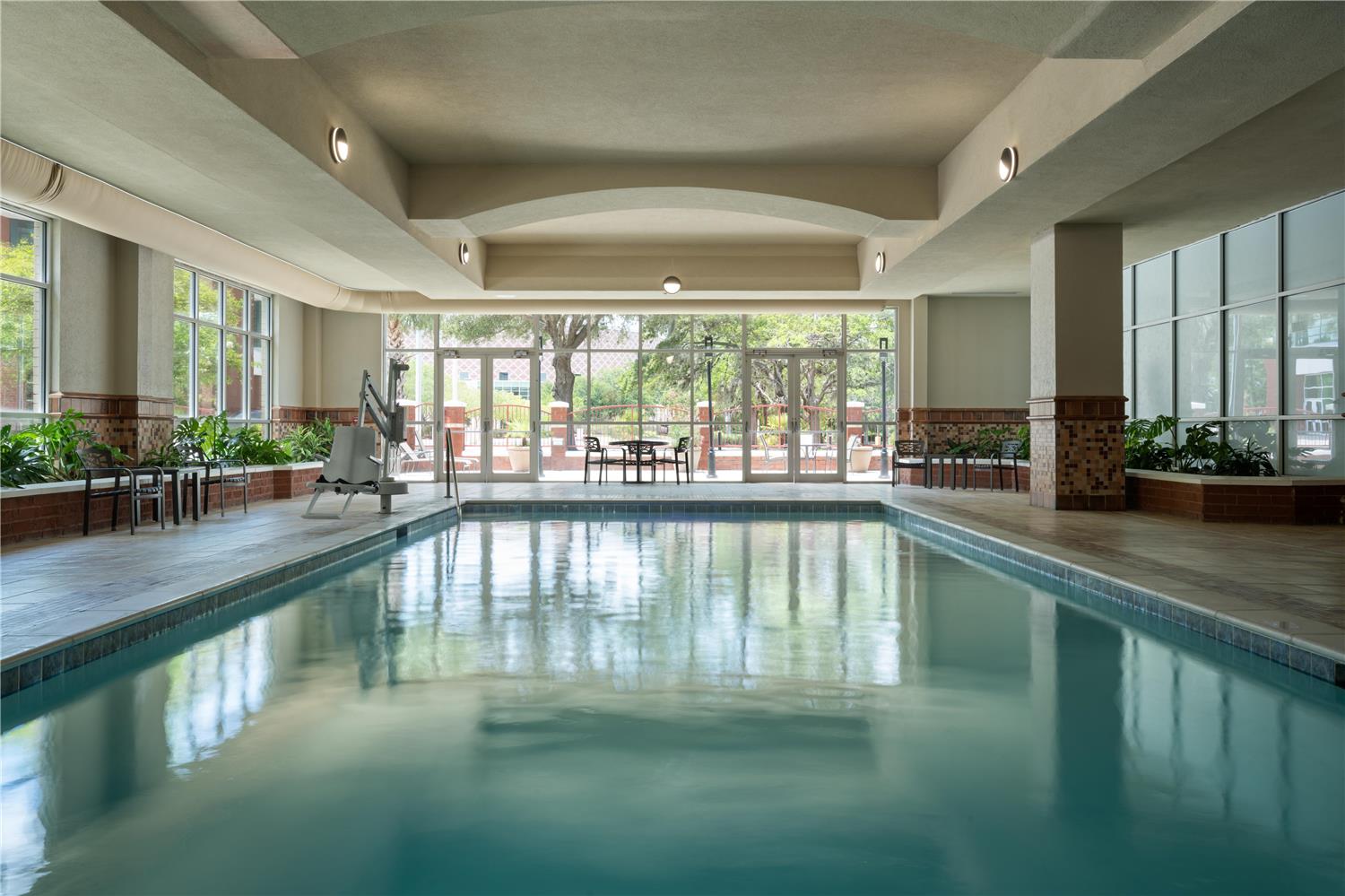 swimming pool spa