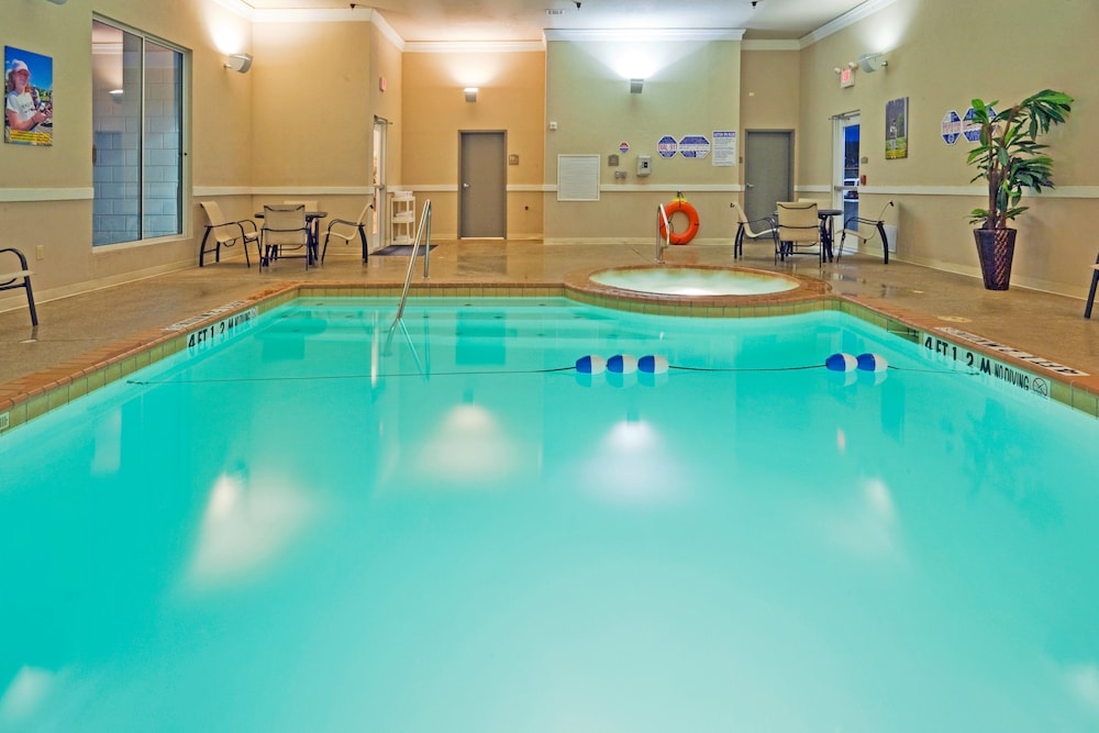 Holiday Inn Express Hotel Suites Athens 3/47