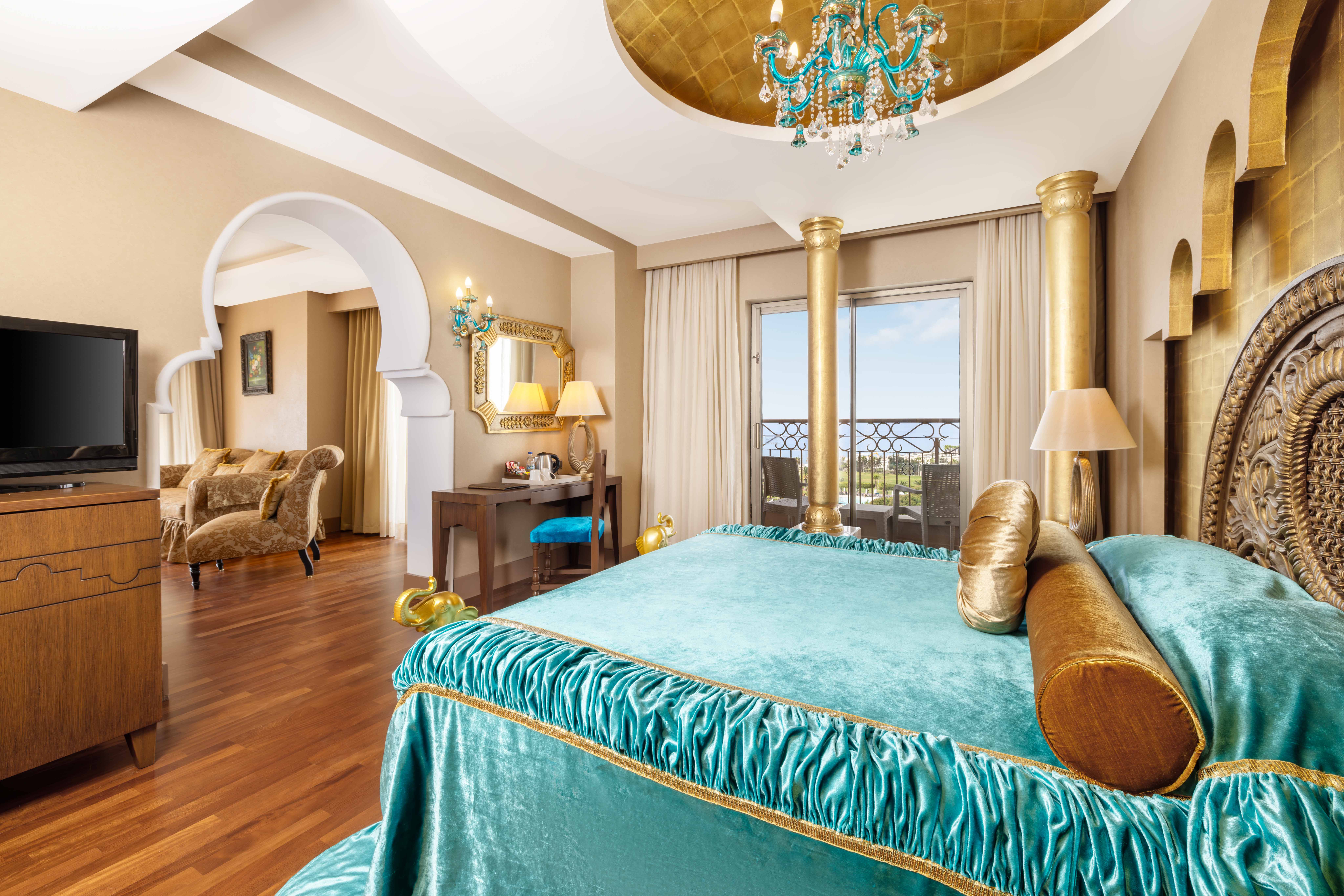 Honeymoon Suite