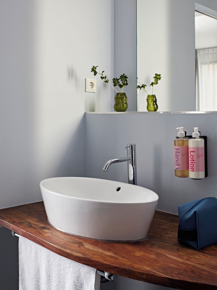 Medium, Studio, Queen Bed, Kitchenette, Numa | Boxer Rooms & Apartments 10/10