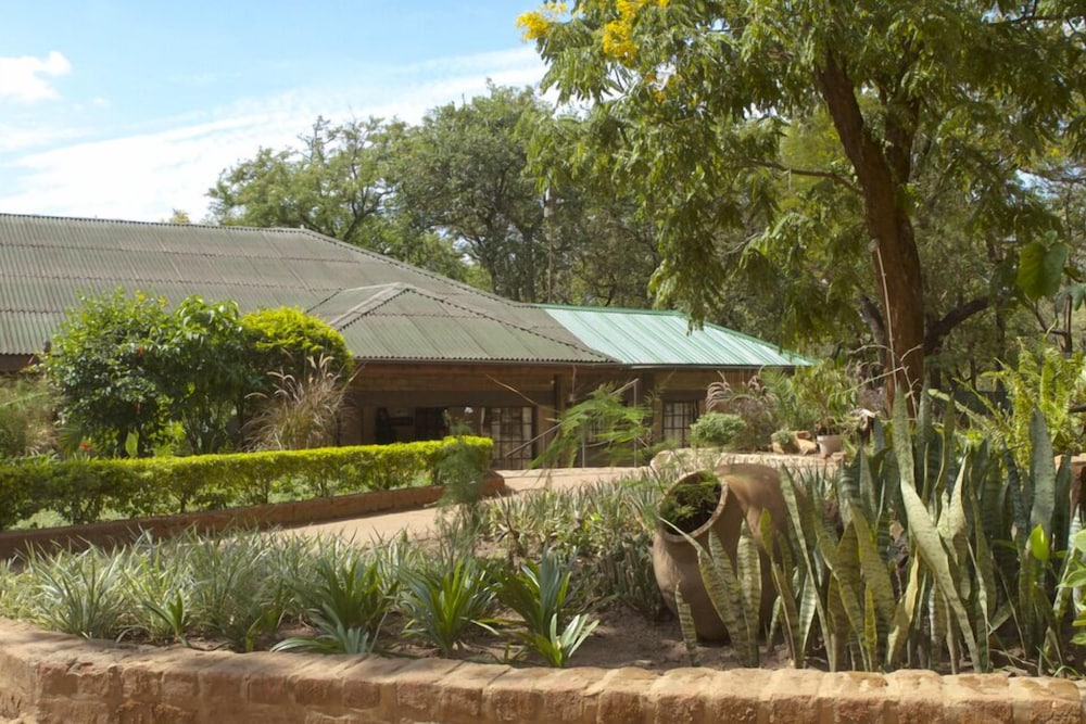 Woodlands Lilongwe 29/34