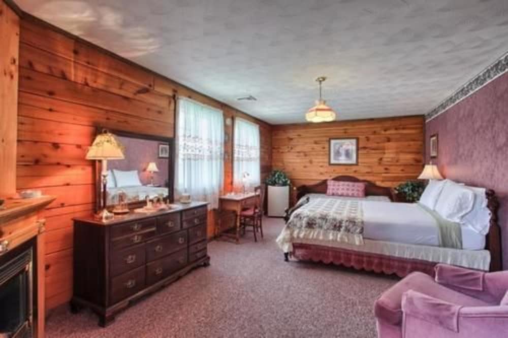 Berry Patch Bed and Breakfast 11/50