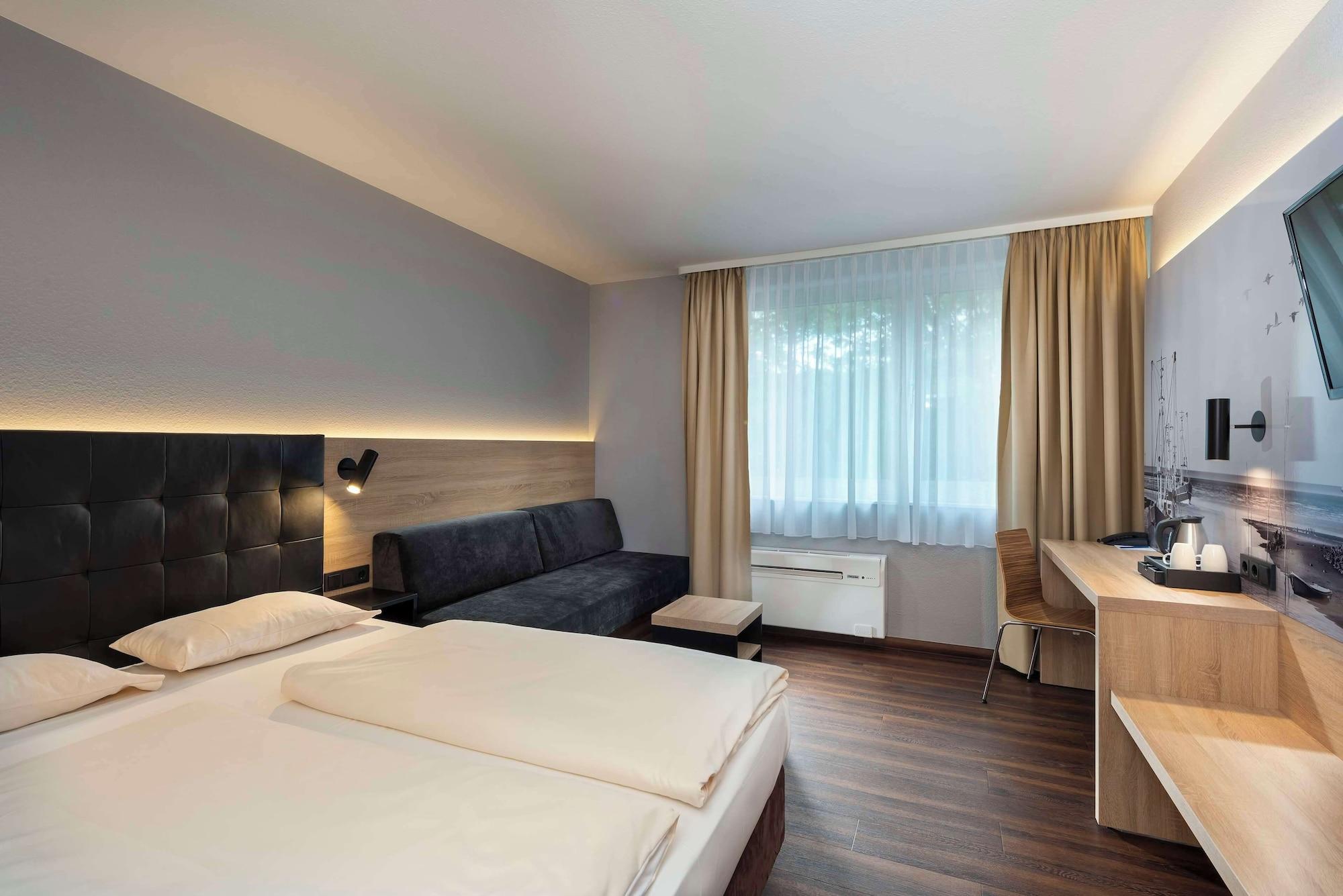 Family, Multiple Beds