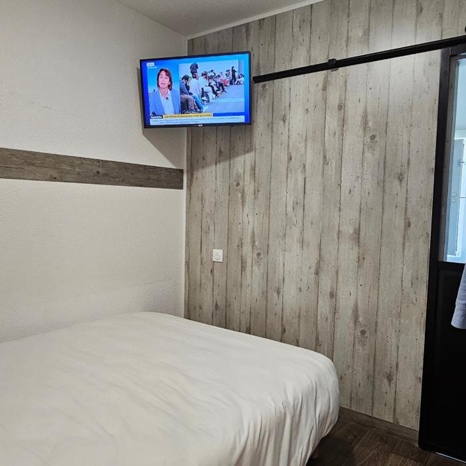 Room, Double Bed, Private Bathroom