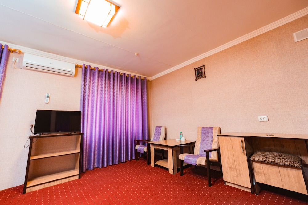 Reikartz Kokand 36/41