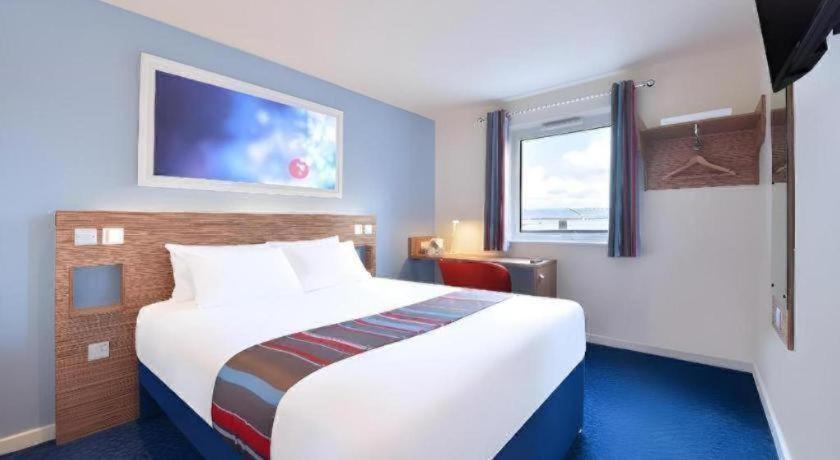 Travelodge Newcastle Seaton Burn 9/16