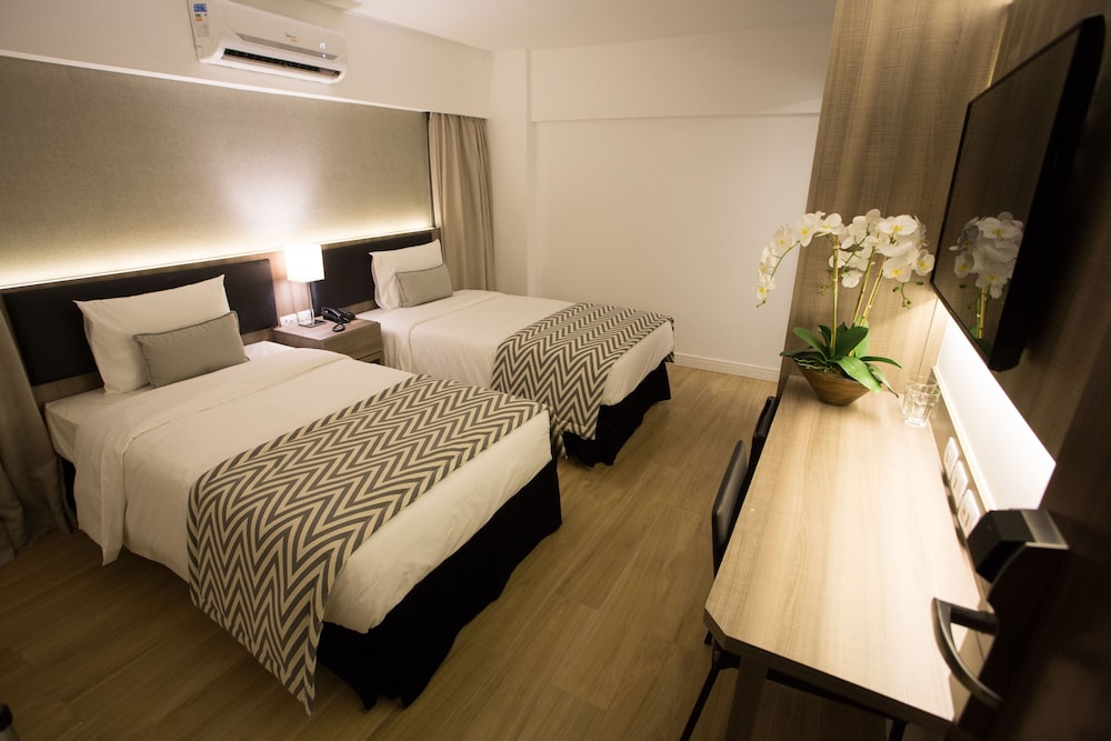 Royal Regency Palace Hotel 34/64