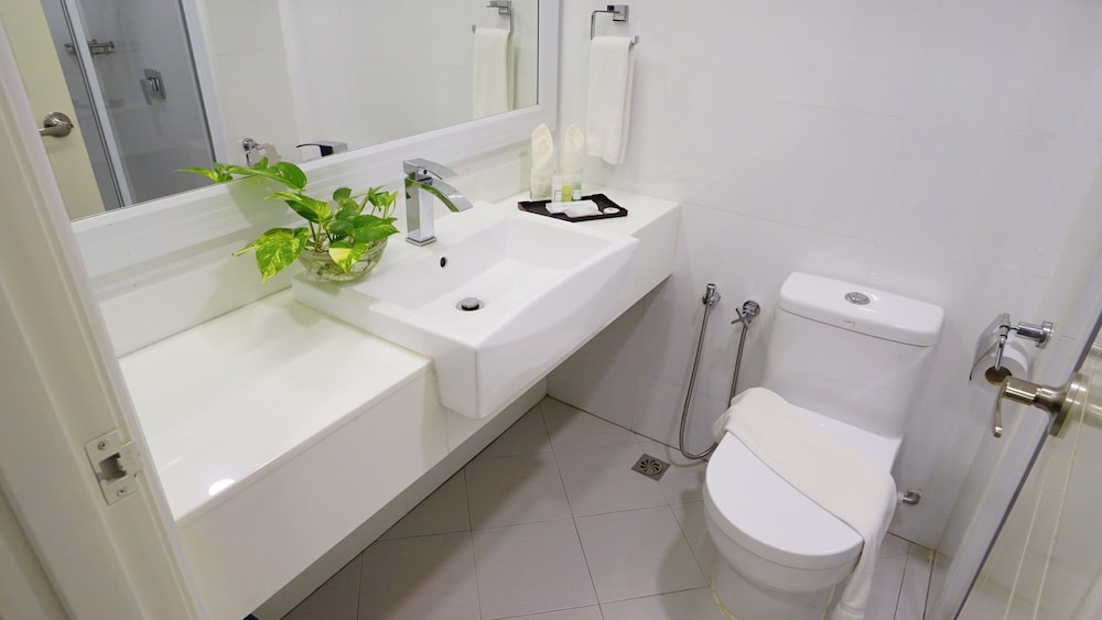 Permai Hotel 48/50
