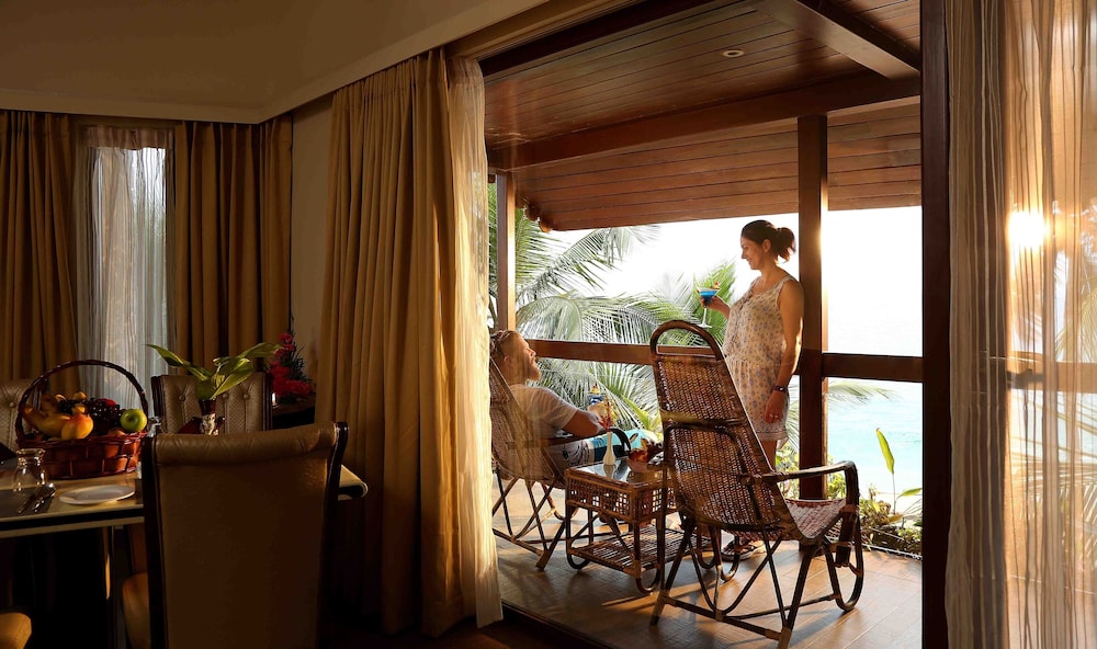 Uday Samudra Leisure Beach Hotel 8/52